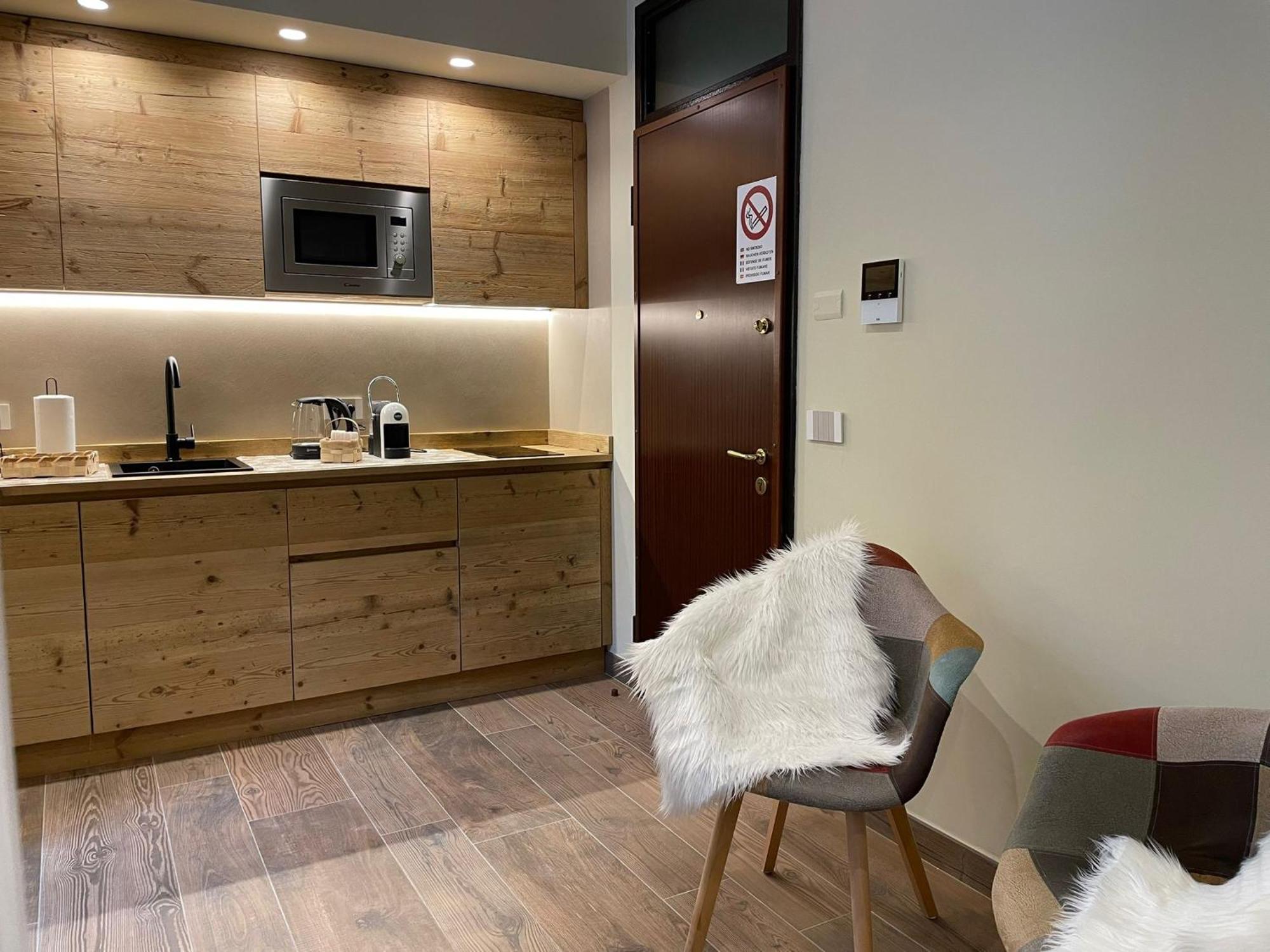 Trilogy Apartment Аоста Экстерьер фото